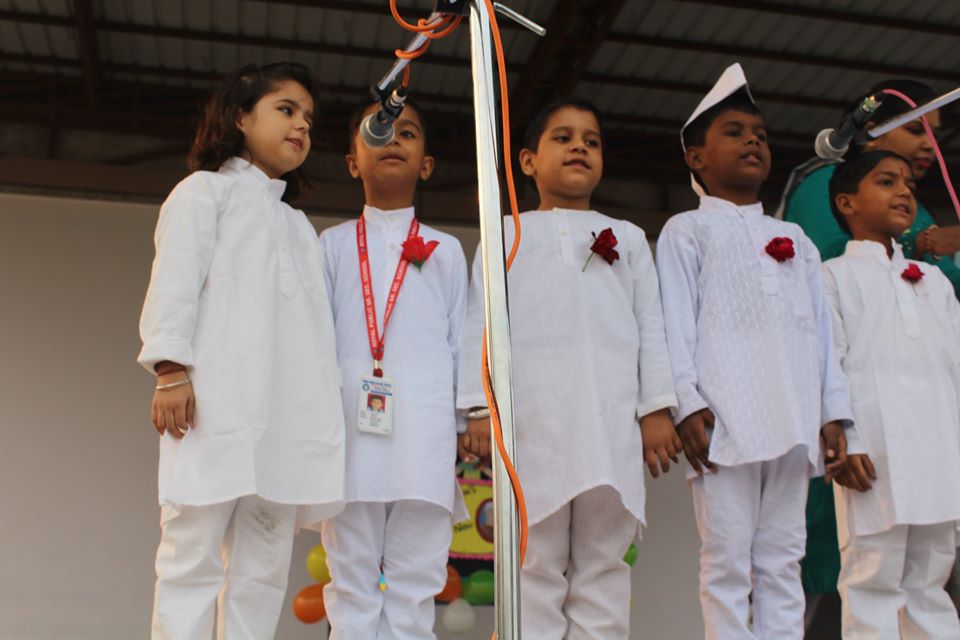 Children's Day 2020 Costume Ideas: Steps to Dress Up Your Kid as Pandit  Jawaharlal Nehru for Bal Diwas Function (See Pics) | 🙏🏻 LatestLY